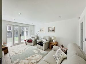 Photo 19- click for photo gallery